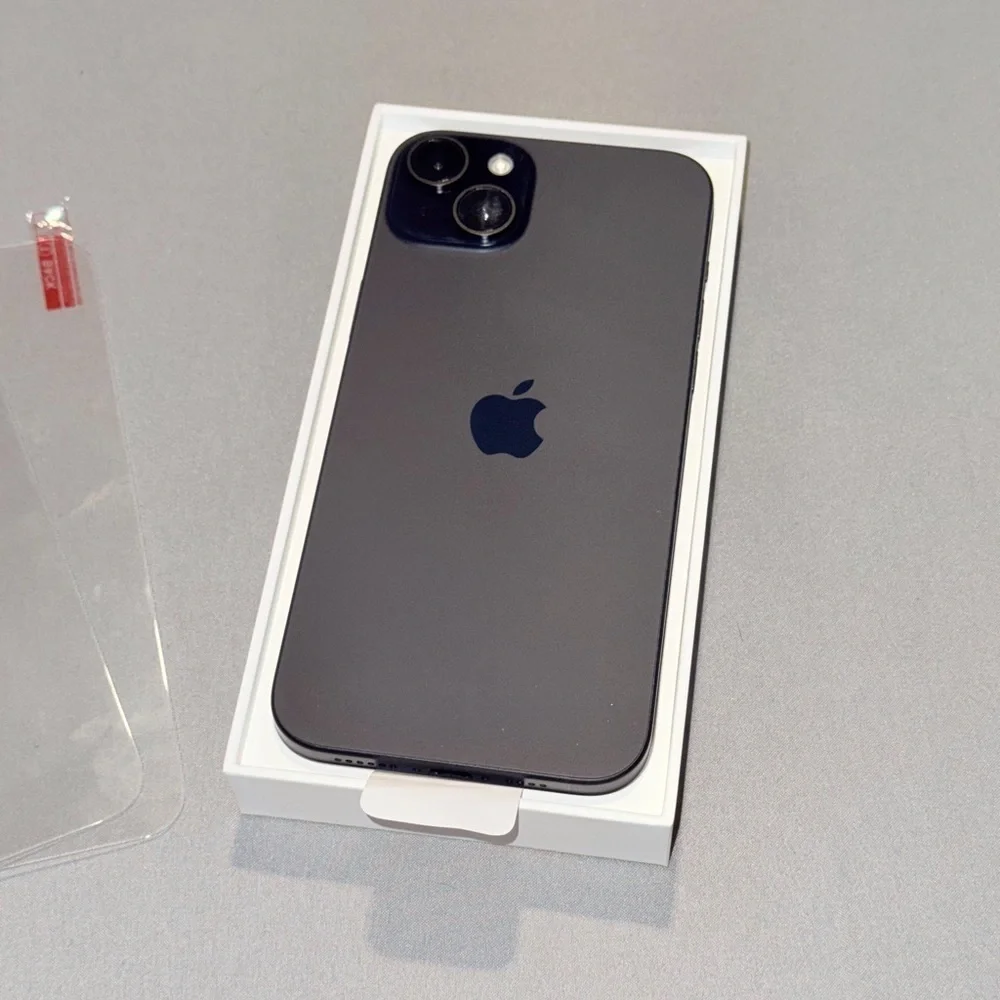 Apple iPhone 15 Plus Unlocked, All Accessories